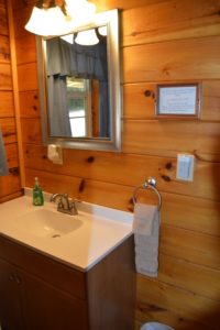 bathroom in Hocking Hills log cabin rental